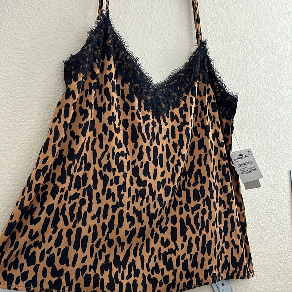 •NEW• Hot Nordstrom bp Animal Print top